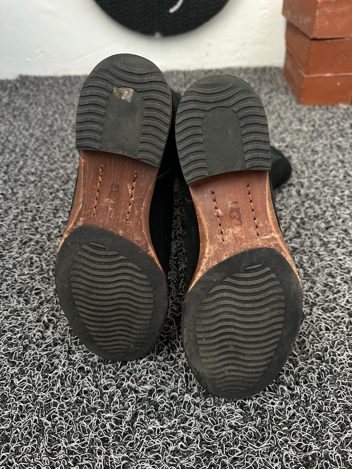 UGG 여성 스웨이드 부츠 230mm 상품이미지8