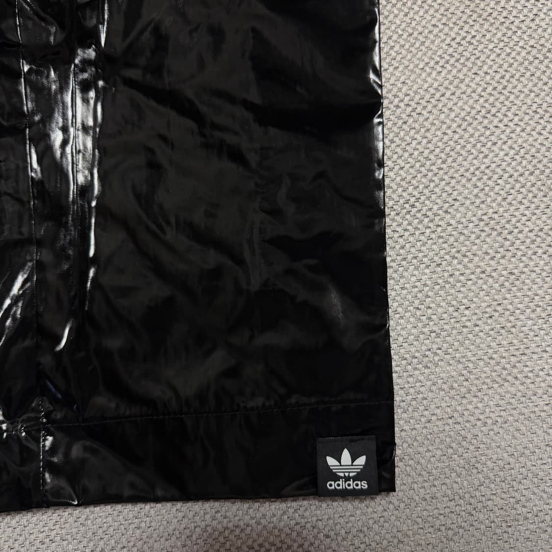 아디다스 x 송포더뮤트 하이 샤인 트랙 팬츠 상품이미지2