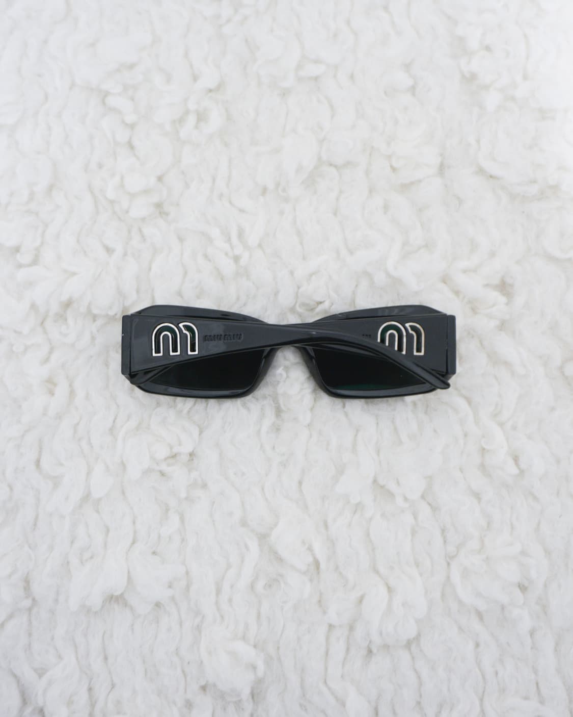 MIU MIU logo temple sunglasses 상품이미지9