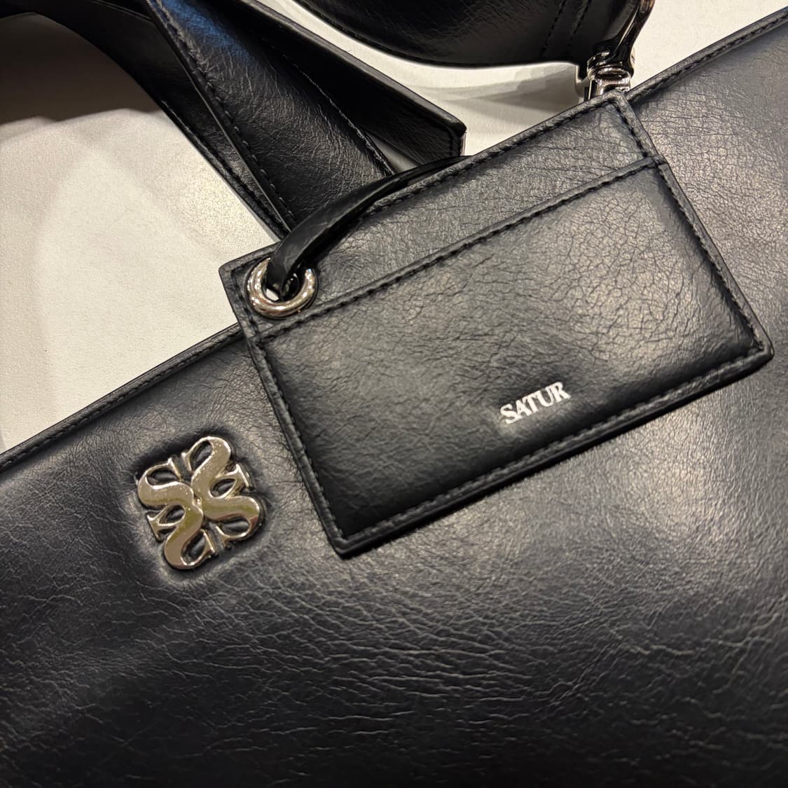 세터 SATUR 블랙 레더 토트백 숄더백 상품이미지4