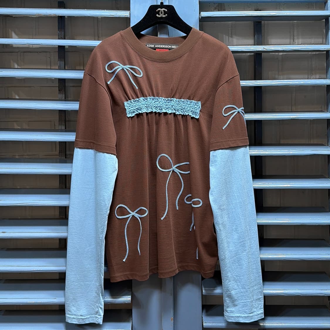 앤더슨벨 프릴 리본 티셔츠 상품이미지1