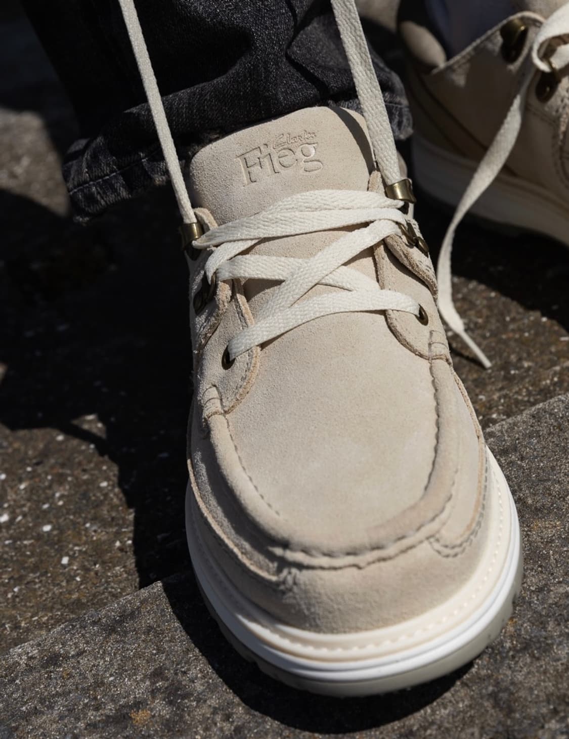 클락스 로니 피그 에잇 스트리트 선덜랜드 베이지 아이보리 구동화 275 상품이미지5