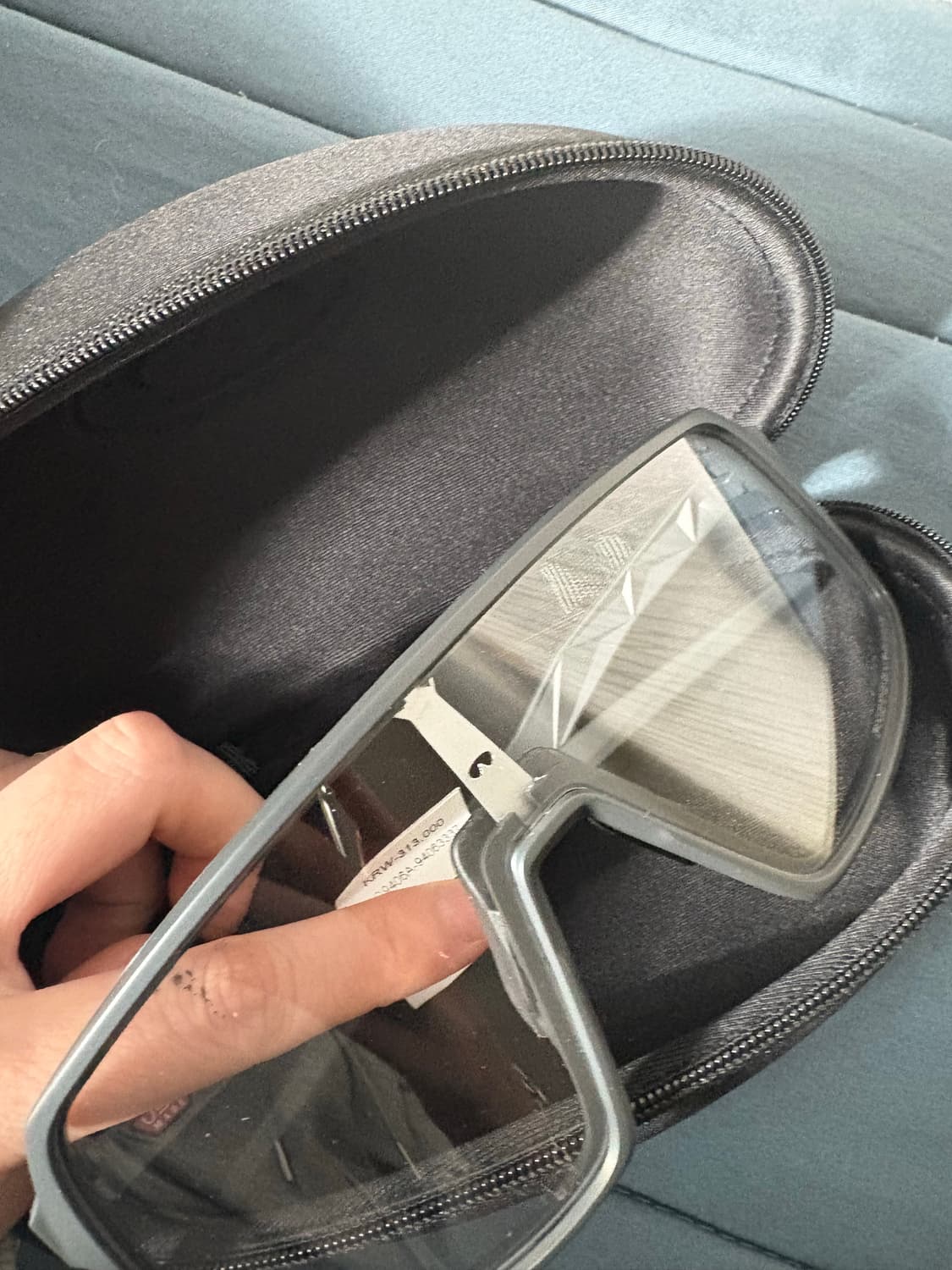 오클리 선글라스(박스,케이스,더스트백)포함 새상품 상품이미지2