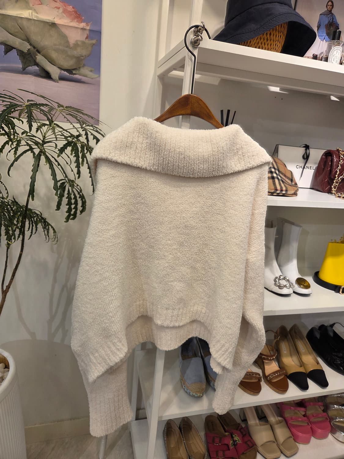 Matin Kim  마뗑킴 오버핏 카라 니트 티 스웨터 상품이미지5