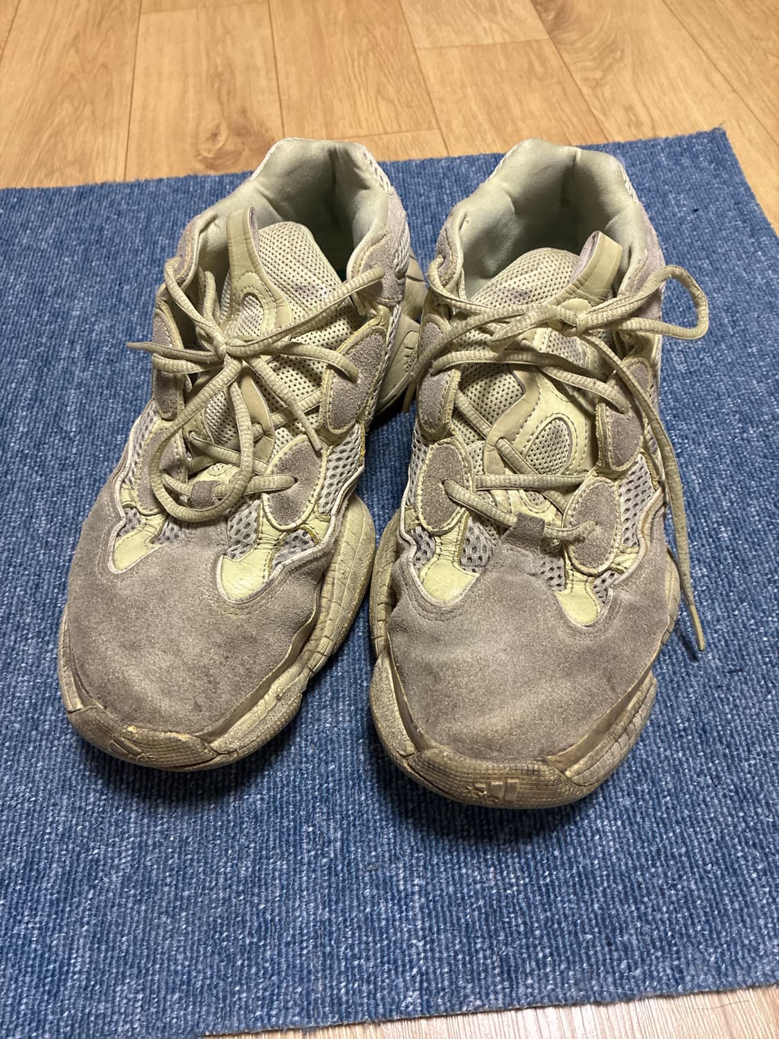 Yeezy 500 슈퍼문 상품이미지1