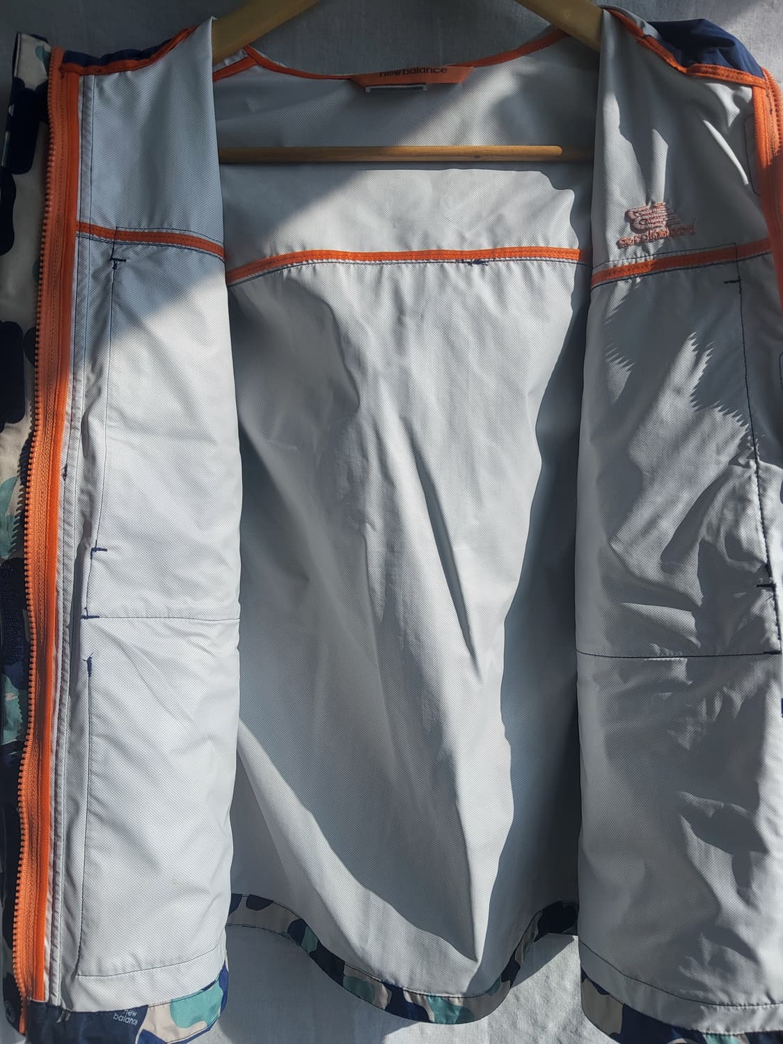 뉴발란스 여성 나일론 바람막이 자켓 경량 윈드브레이커  상품이미지5