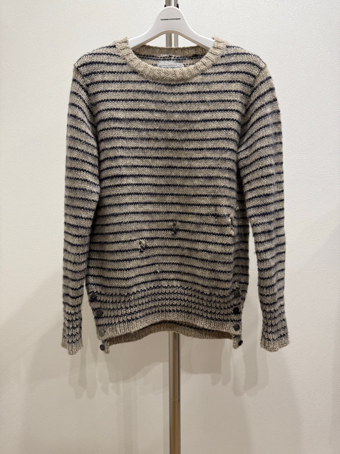 솔로이스트 13aw 그런지 디스트레스드 울 스웨터 상품이미지1