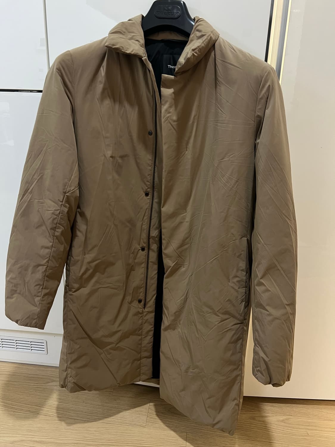 띠어리 베이지 패딩코트 100 상품이미지1