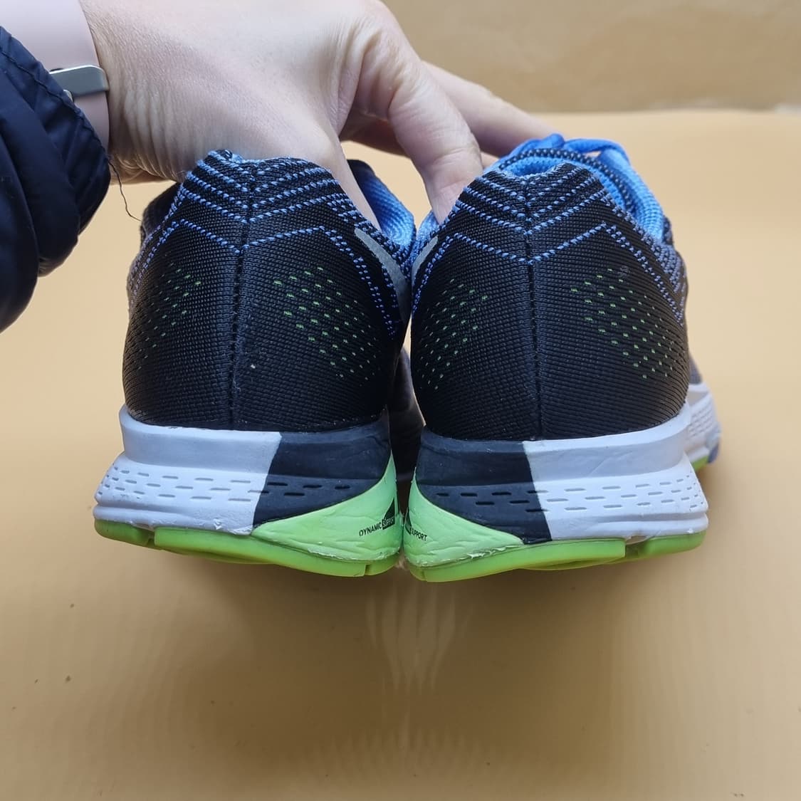 나이키 에어줌 스트럭쳐18 여성런닝화230  상품이미지4