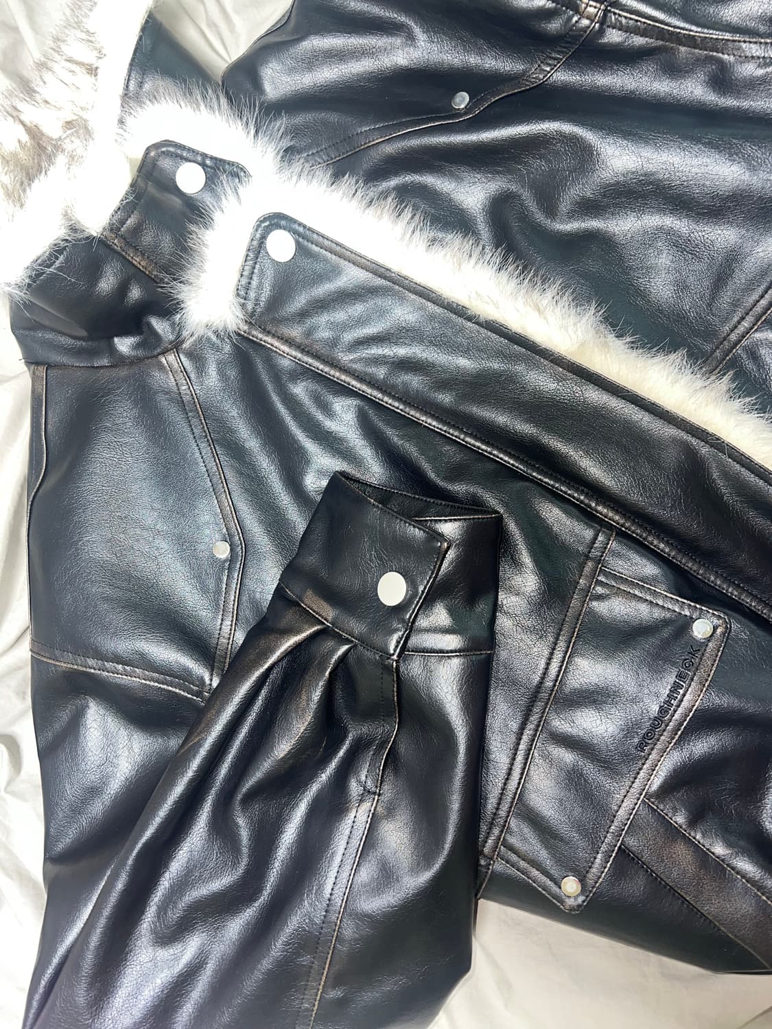 러프넥 워싱 레더 무스탕 자켓 상품이미지5