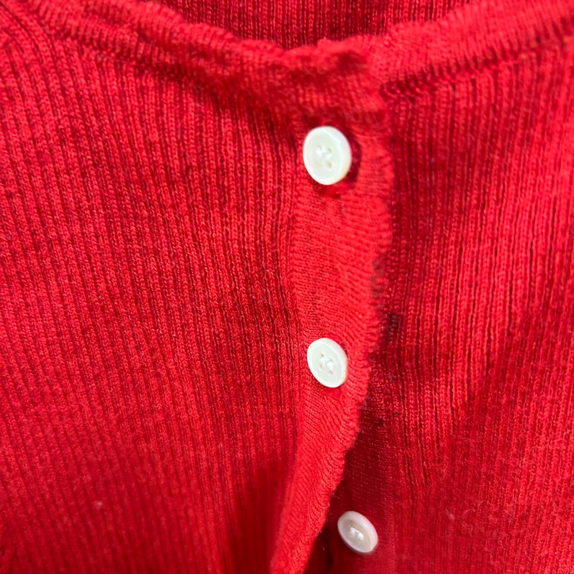 The barnet 더바넷 레드 크롭가디건 상품이미지4