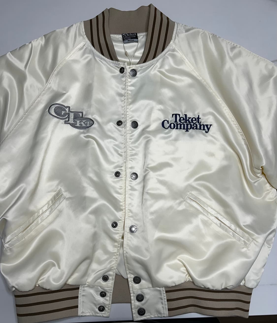 TEKET) keyword satin jacket _ cream 상품이미지1