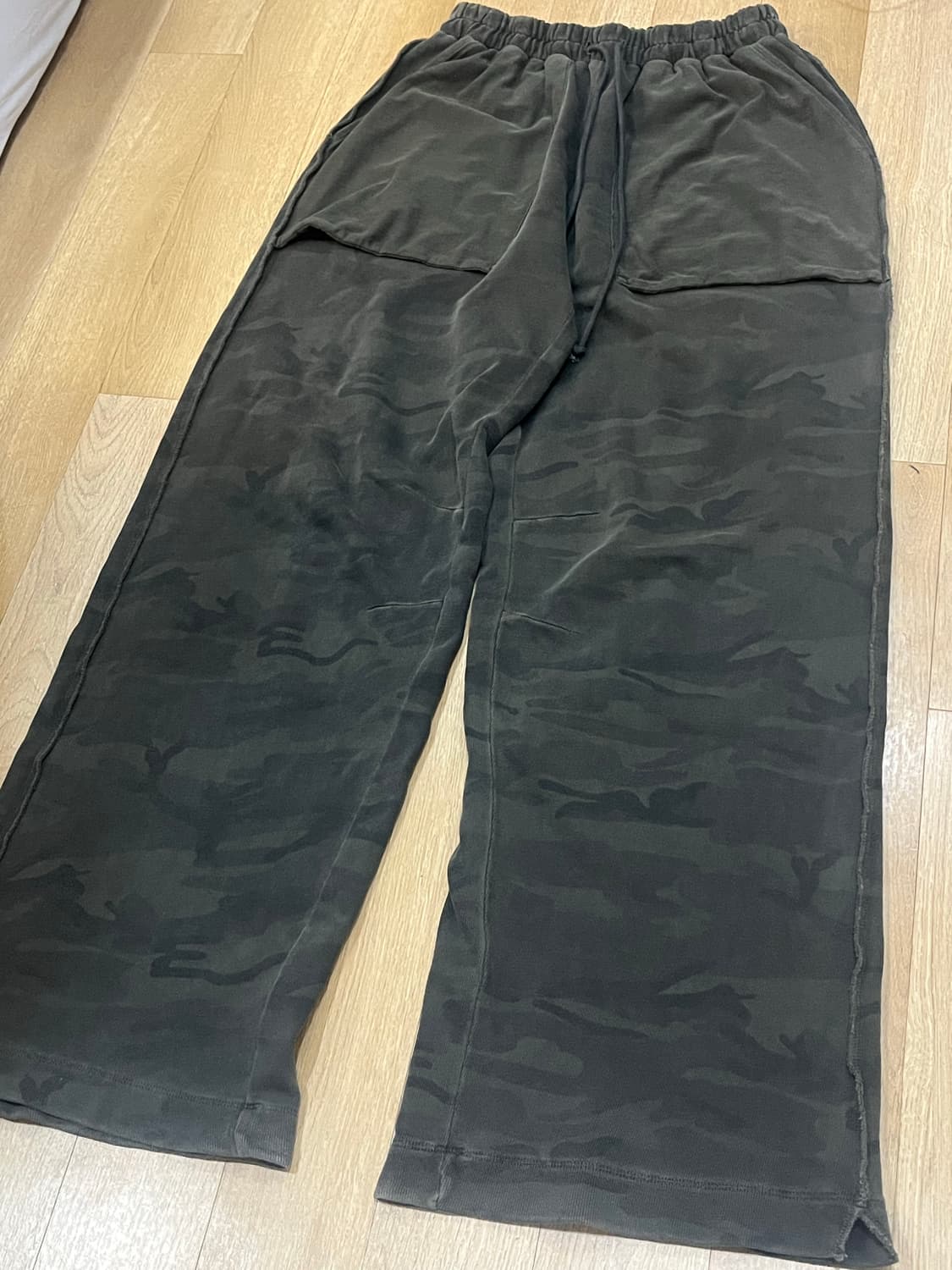 [3] 해칭룸 Reverse Sweat Camo Dark Khaki 상품이미지3