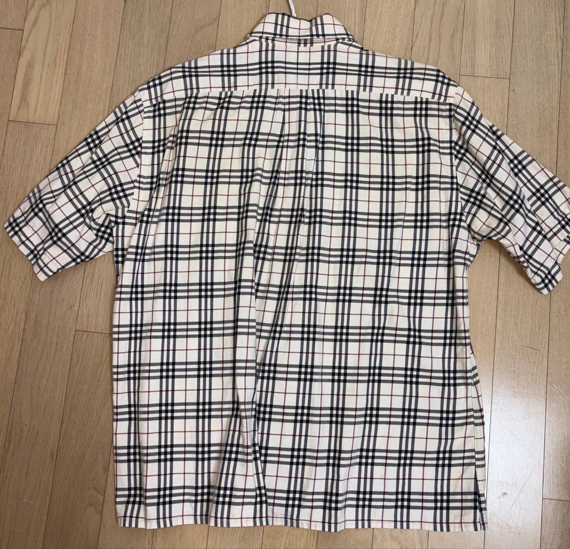 버버리 반팔 체크셔츠 39(XL) 상품이미지2