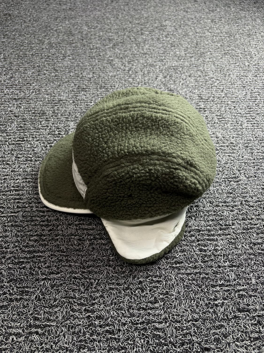 나이키 플라이 언스트럭처드 이어플랩 2870 상품이미지3