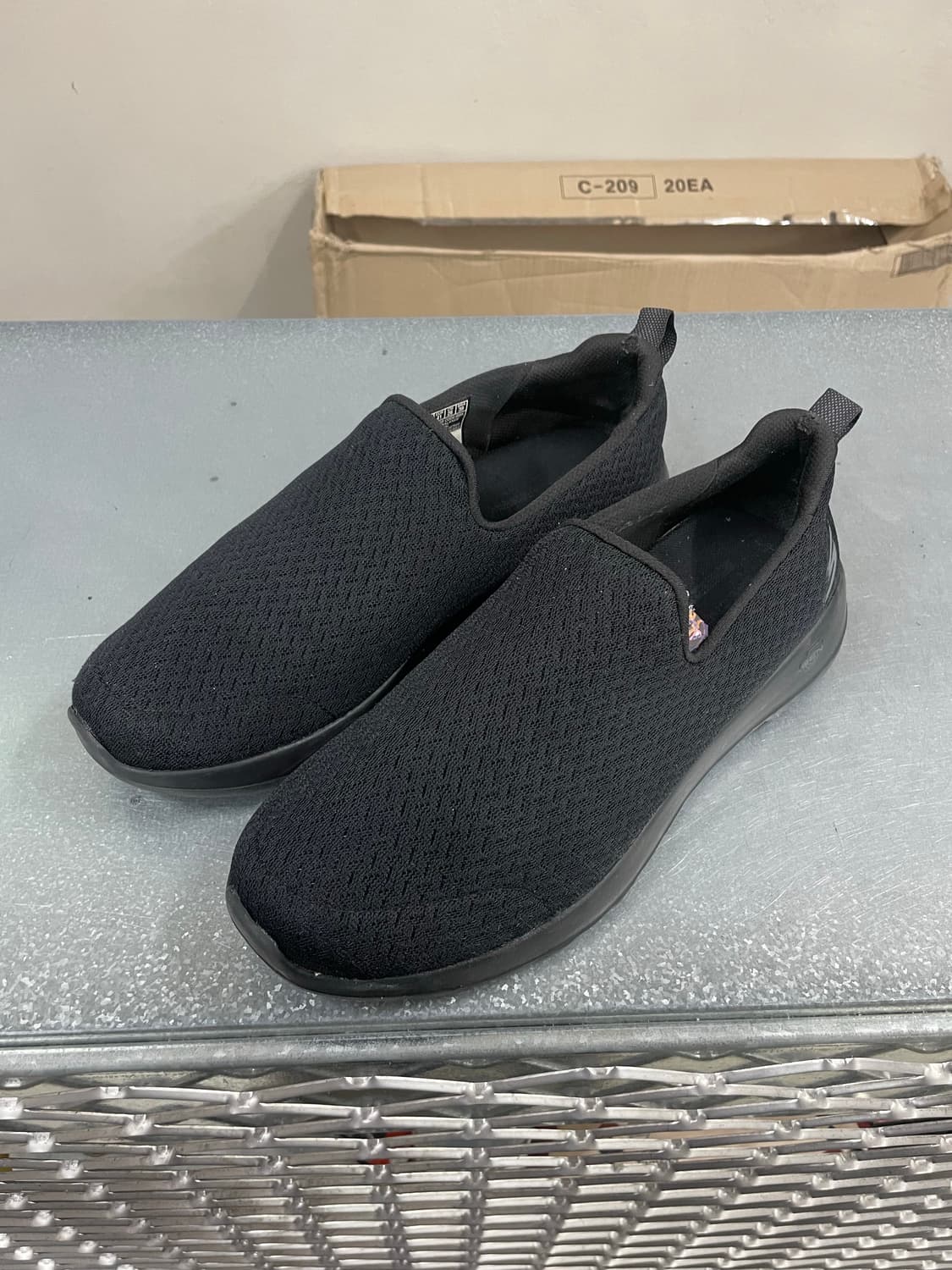 스케쳐스 고워크 슬립온 블랙 260 상품이미지2