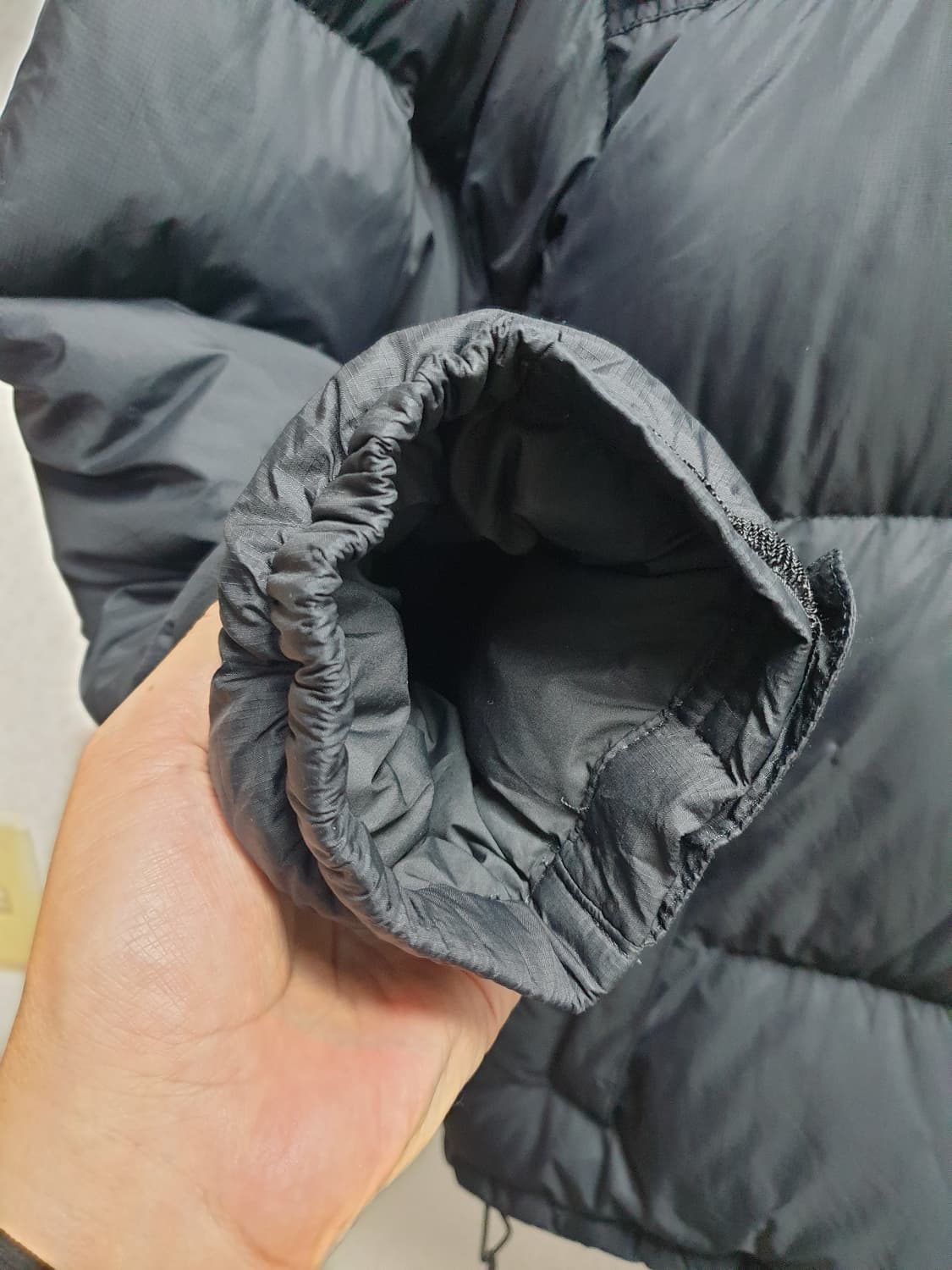 [m/100] 노스페이스 스몰로고 무광 눕시패딩 상품이미지5