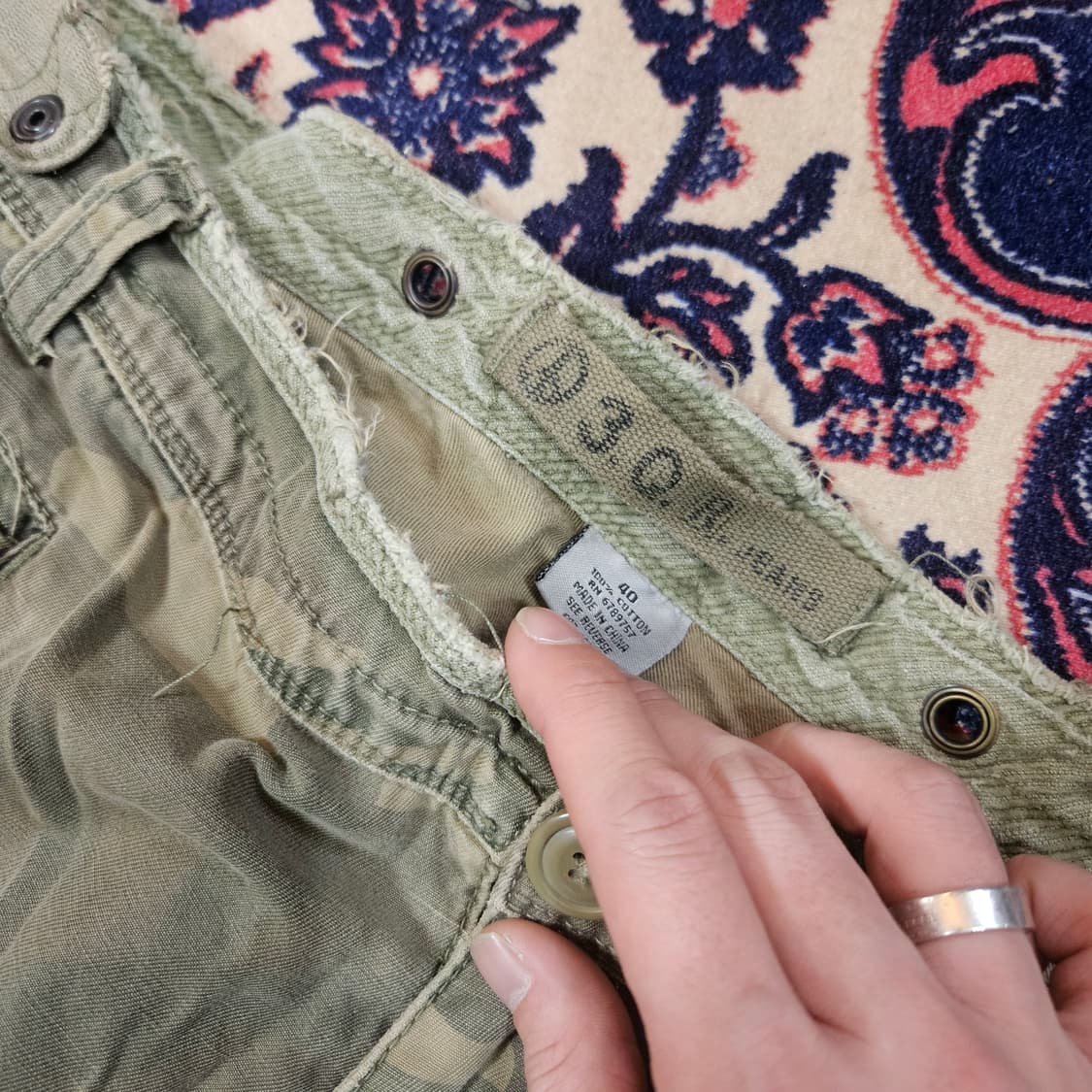 3.Q.R JEANS 카모플라쥬 피스 로고 자수 카고팬츠  상품이미지9