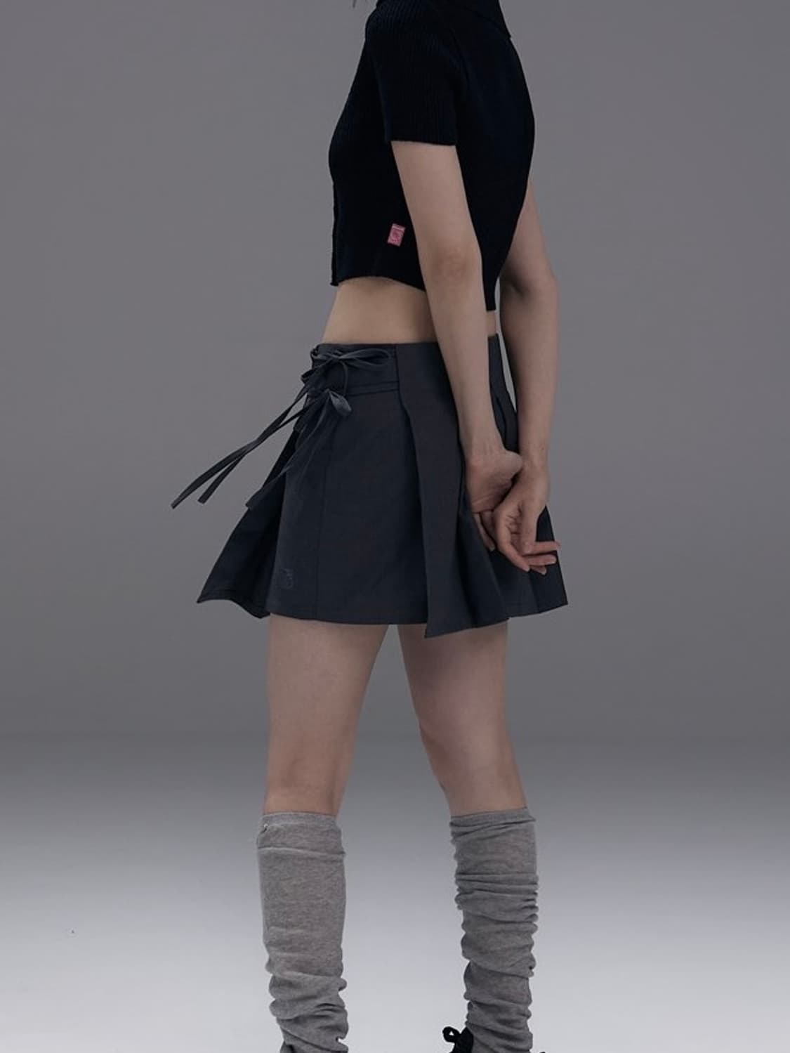 [오디너리 홀리데이X헬로키티] 플리츠 랩 스커트 그레이 S 상품이미지2