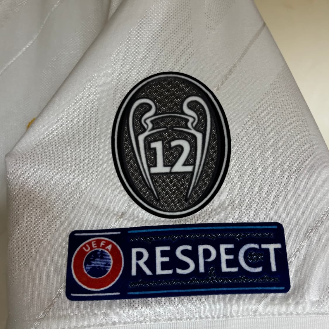 17-18 레알 마드리드 홈 챔스결승 모드리치 유니폼 상품이미지7