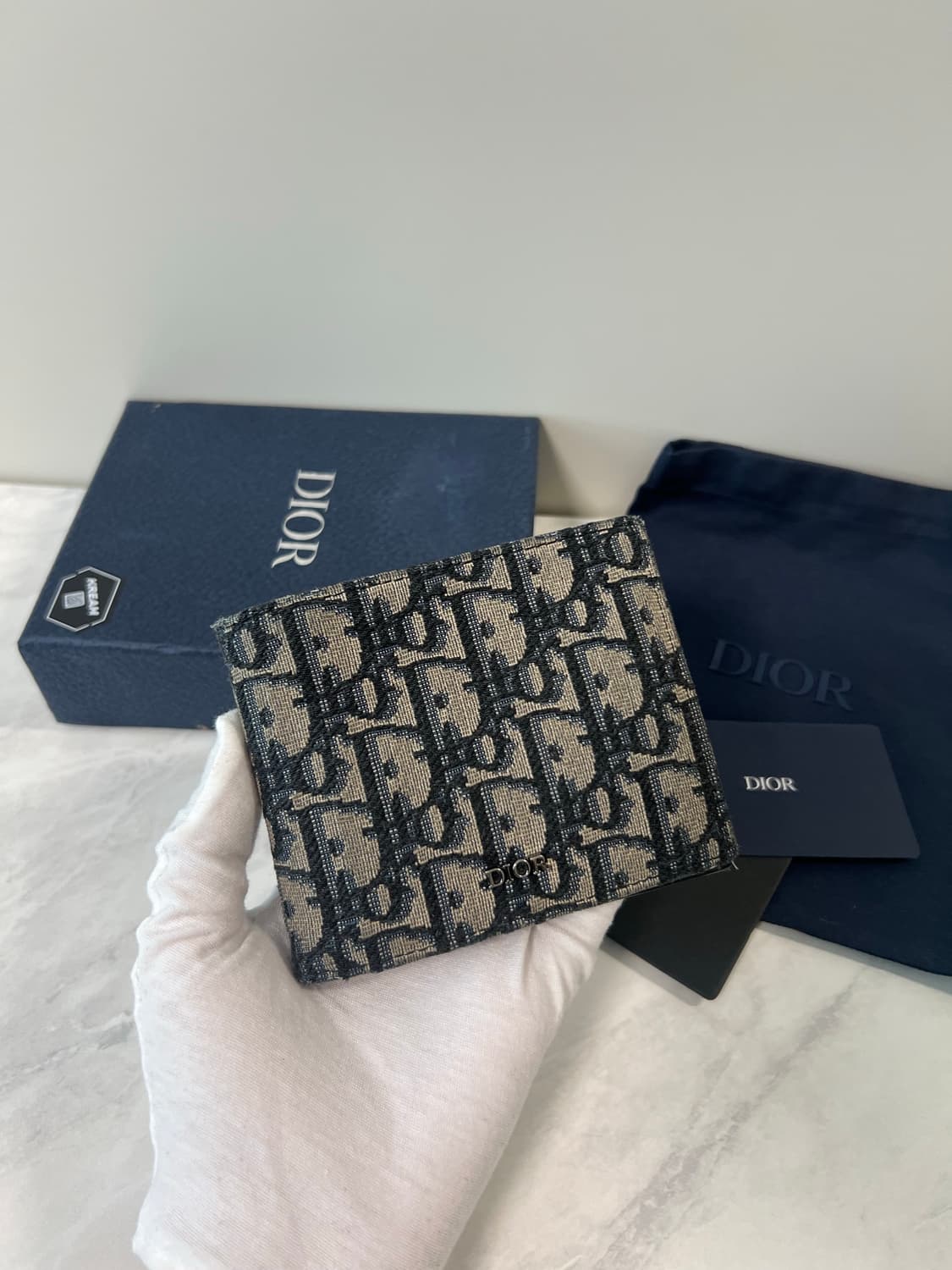 디올 오블리크 반지갑 상품이미지1