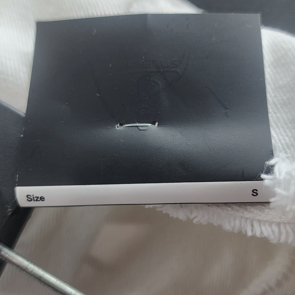 스타일난다 화이트 데님 컷팅 스커트 상품이미지5