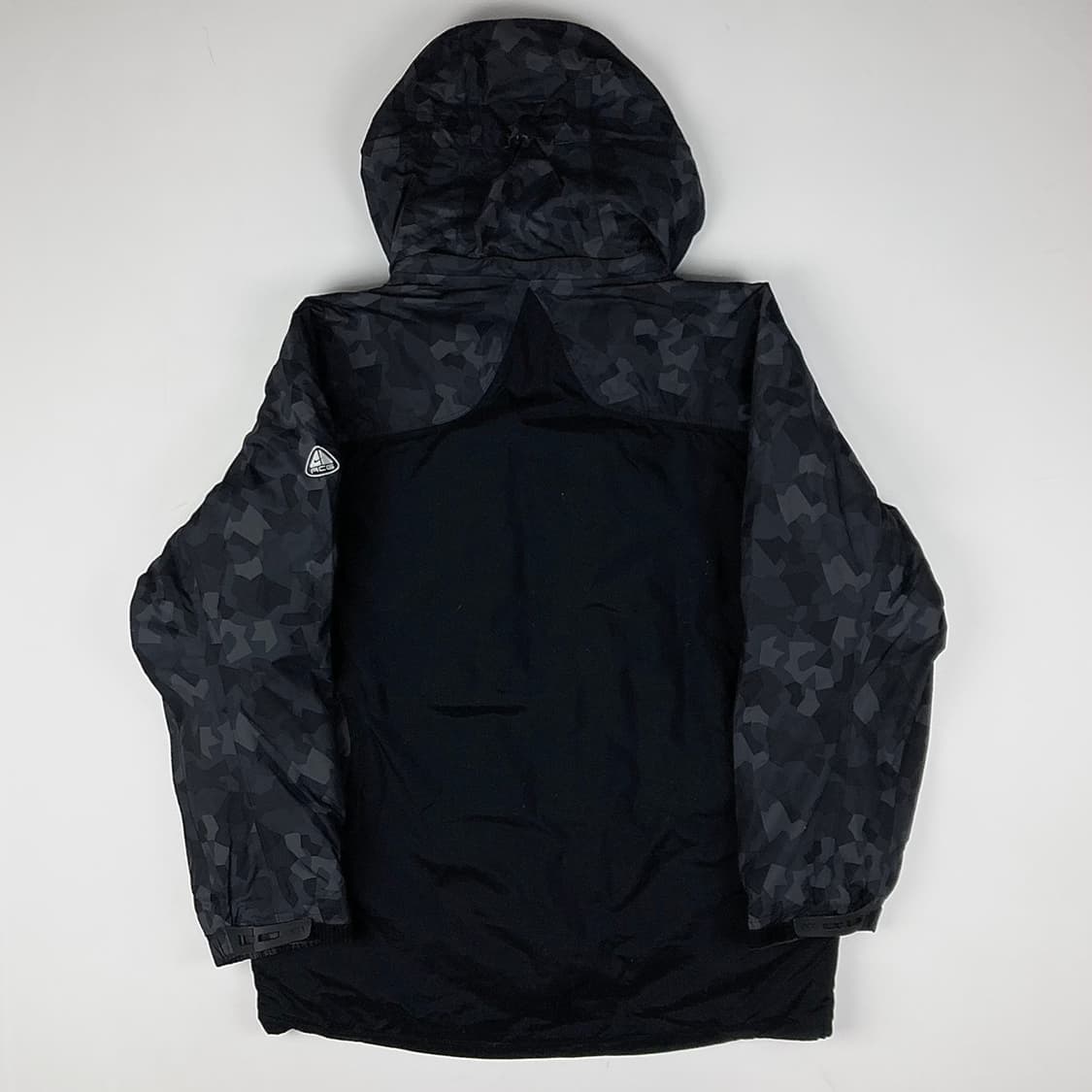 나이키 acg 블랙 카모 자켓 상품이미지2