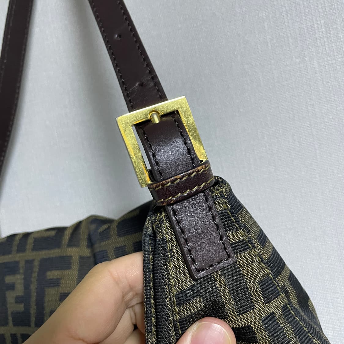 빈티지 펜디 FF 주카패턴 맘마숄더백 상품이미지4