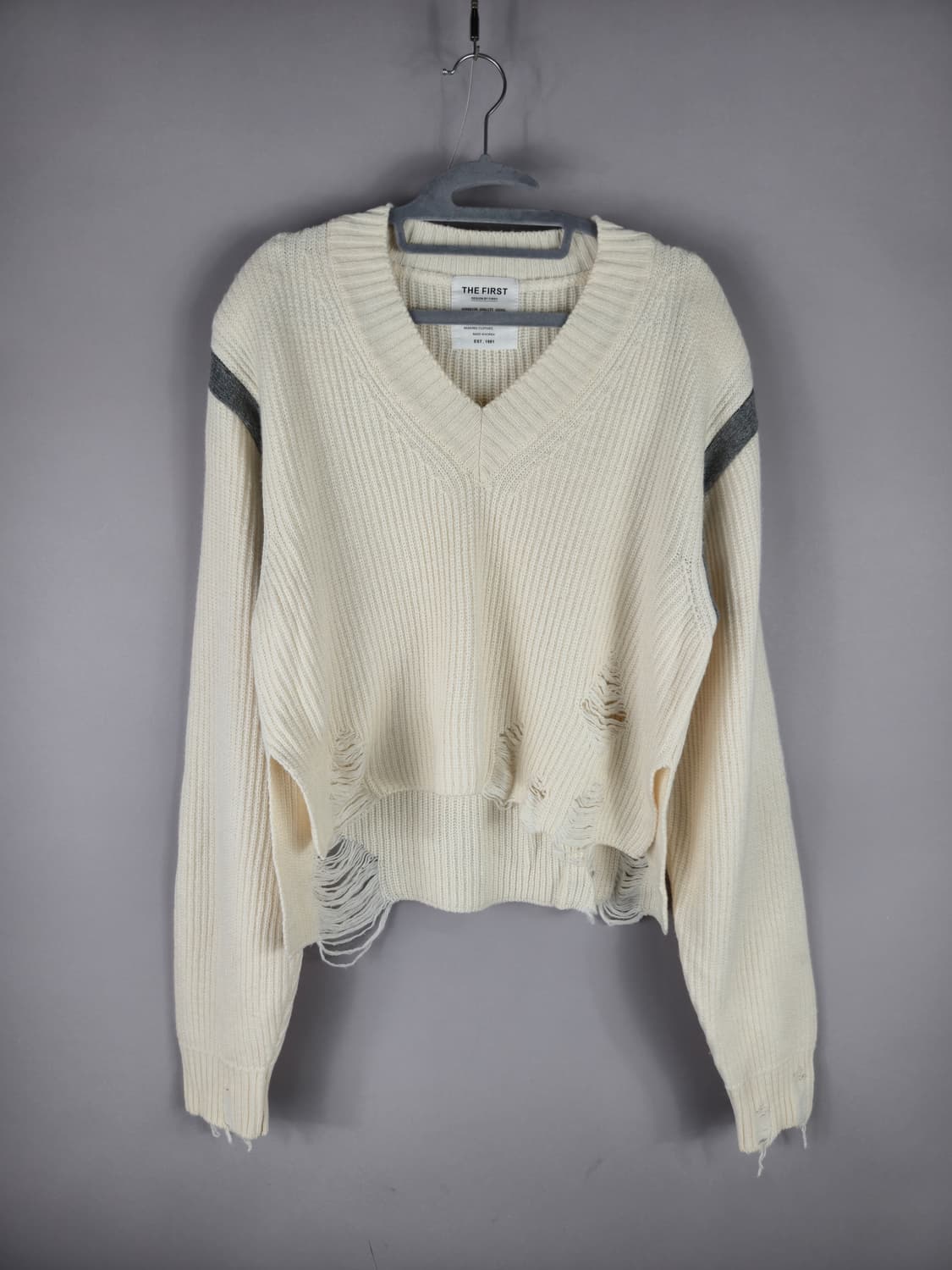 [무료배송]더퍼스트 F 남성 어깨 패드 오버핏 V넥 크롭 니트 상품이미지1