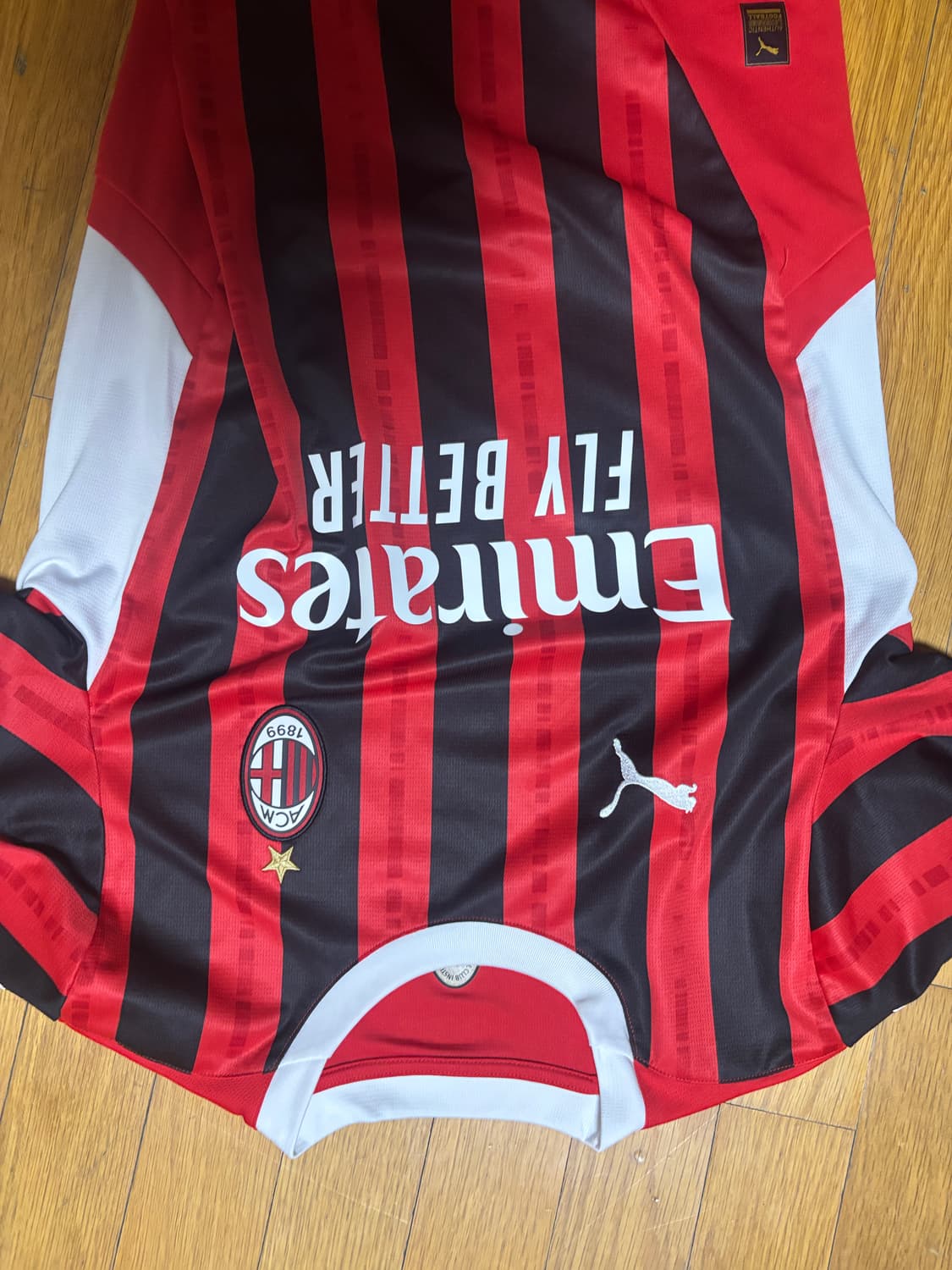 밀란 24-25유니폼 m 상품이미지1