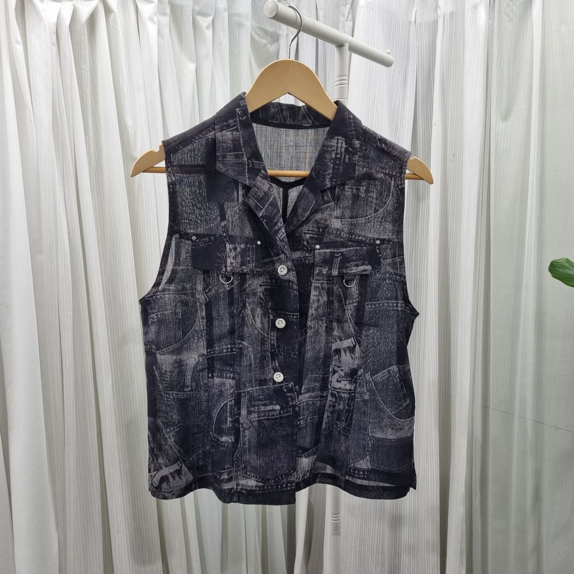 유니크 데님 패치위크 프린트 슬리브리스 베스트 1827 상품이미지2