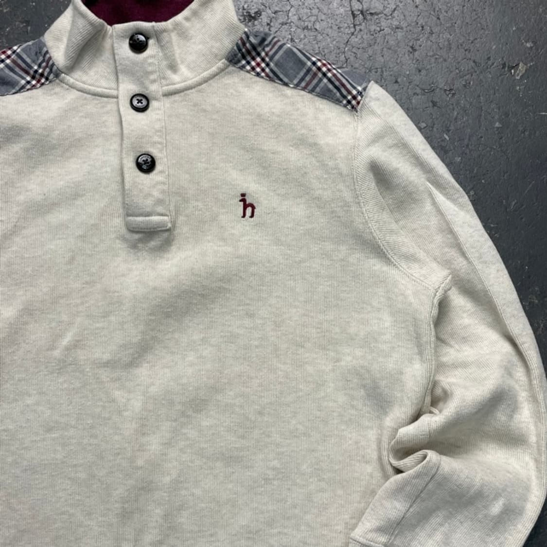 100 헤지스 반버튼 니트  상품이미지2