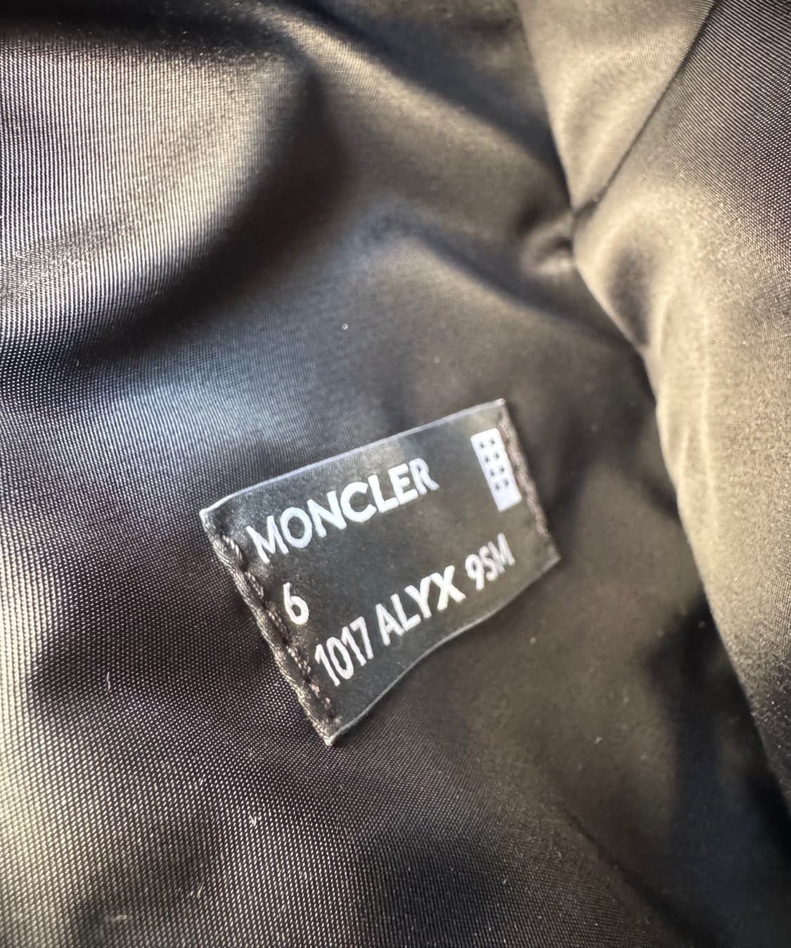 알릭스 x 몽클레어 지니어스 크로스보디백 몽클레르 ALYX x MONCL 상품이미지6