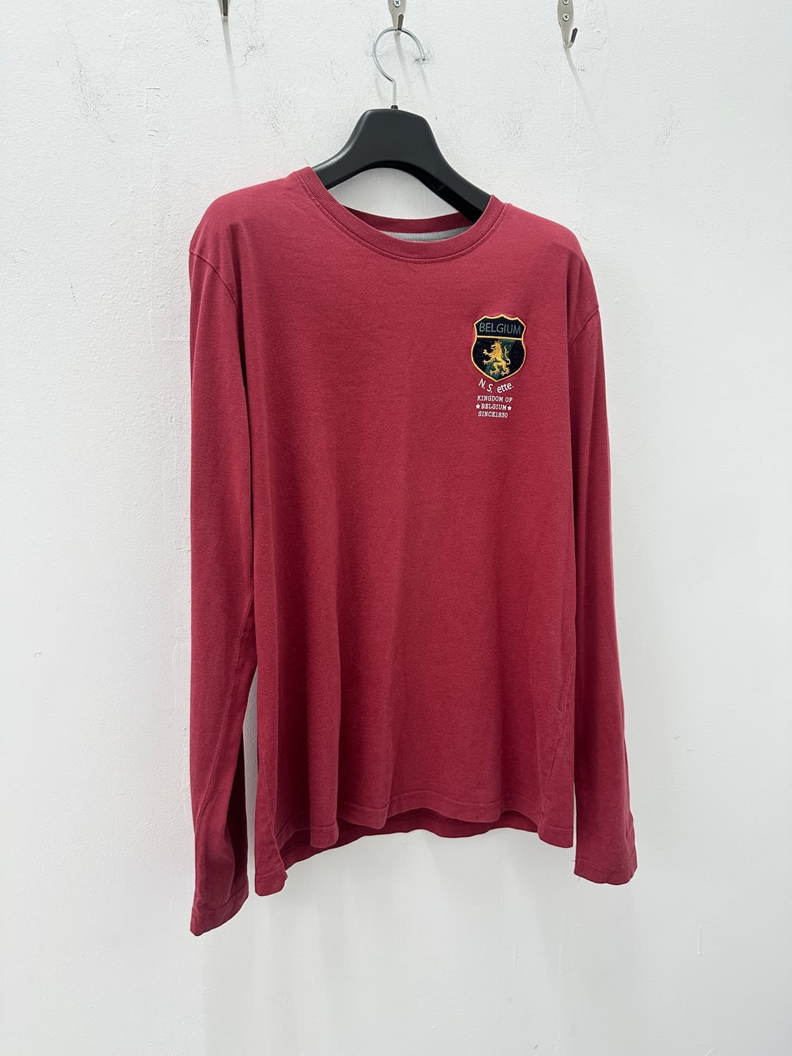 Vintage embroidered crest longsleeve 상품이미지2
