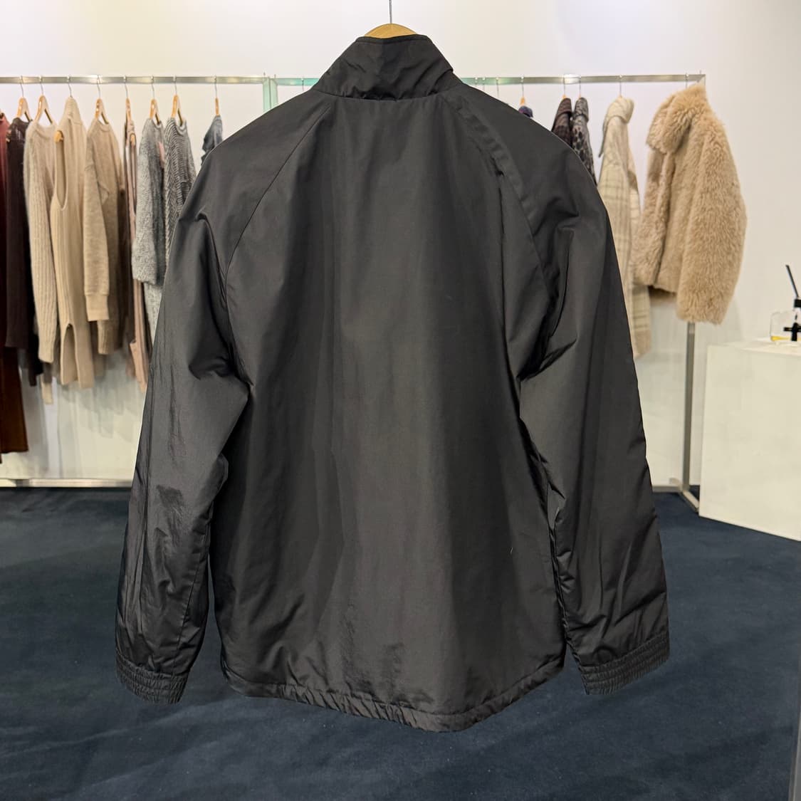 [105] 버버리 신형 폴리 바람막이  상품이미지2