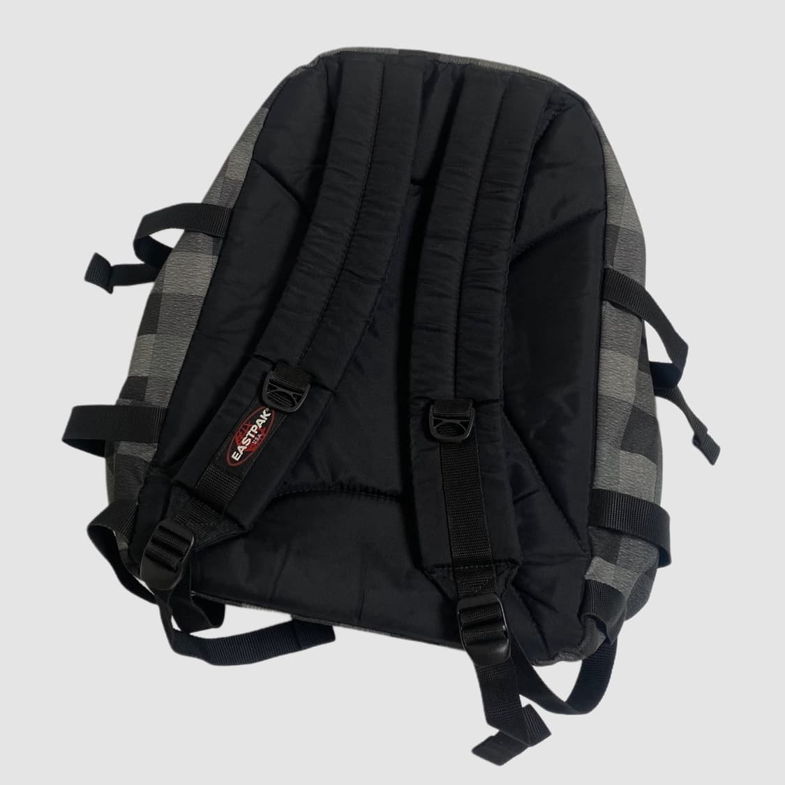 이스트팩 usa 체크 백팩 상품이미지3