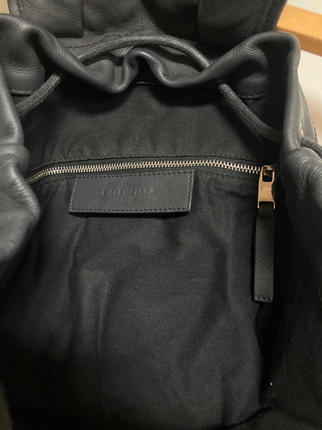 발렌시아가 모터 시티 트래블러 백팩 가방 상품이미지8