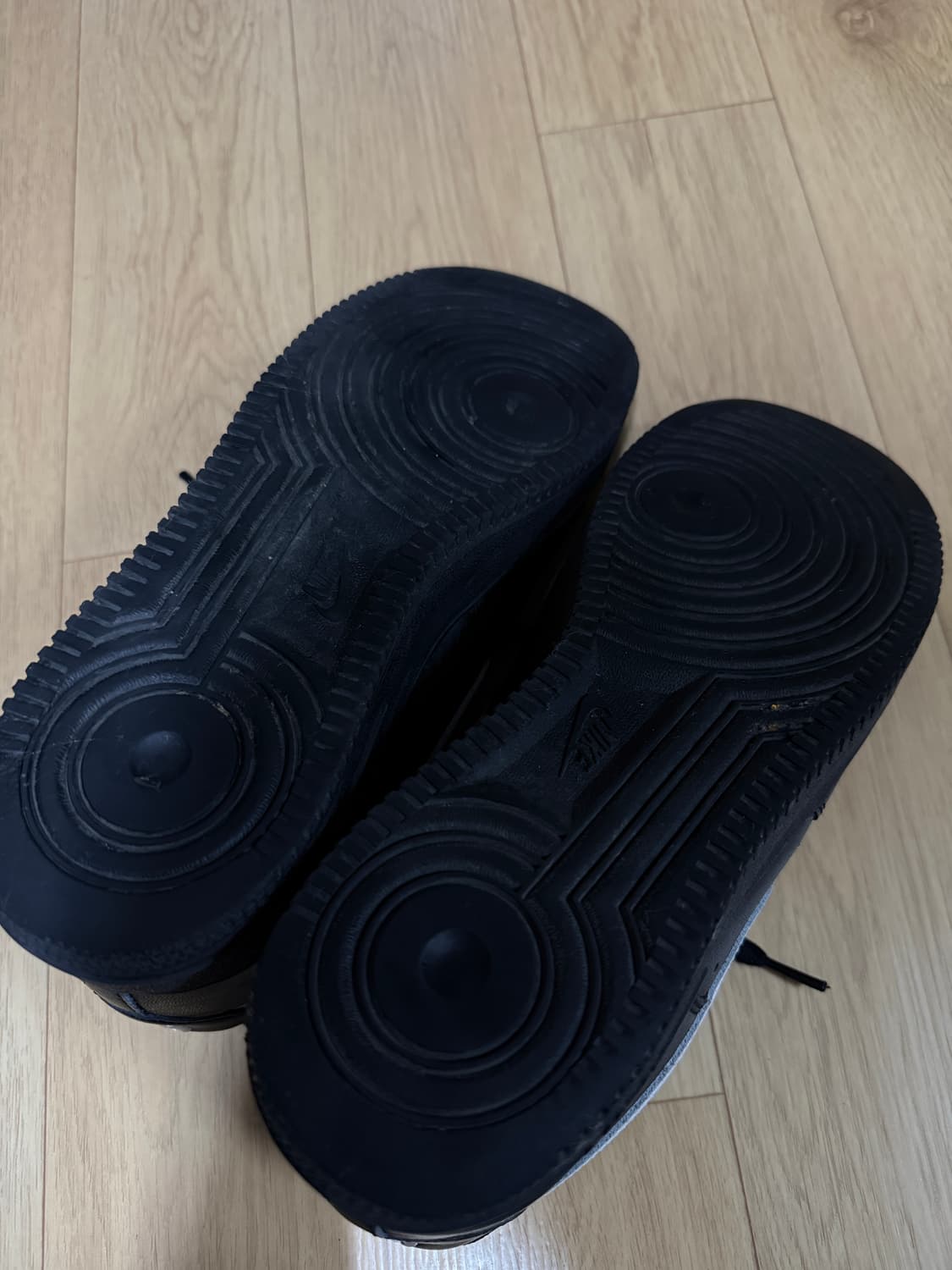 나이키 에어포스1 흰 스우시 280 상품이미지5