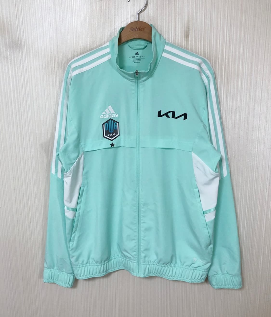 아디다스 담원기아 22시즌 스프링바람막이/유니폼 L(100) FOXY 상품이미지1