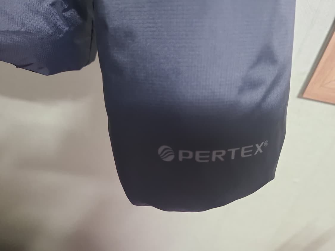 cp컴퍼니 메트로폴리스  퍼텍스 후드 다운 자켓 50 <국100> 상품이미지3