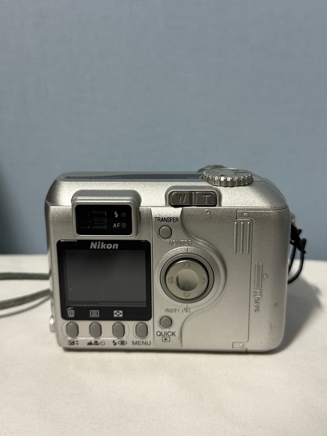 【기간한정가격】니콘 쿨픽스 nikon coolpix 885 실버 상품이미지2