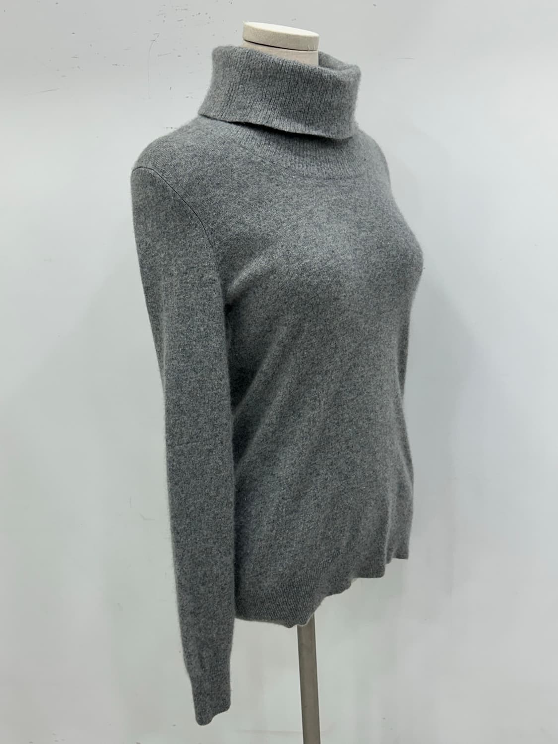 띠어리 캐시미어 목폴라 상품이미지3