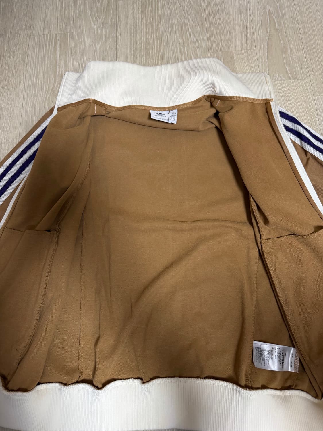 아디다스 아디컬러 헤리티지 나우 스트라이프 트랙탑 상품이미지7