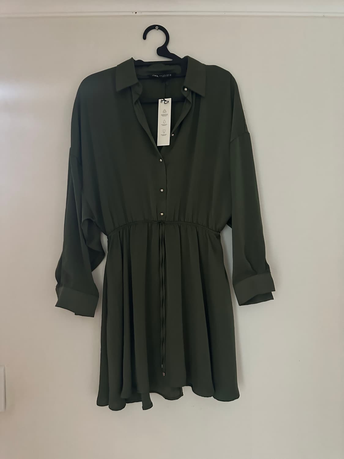 (새상품)ZARA 새틴 셔츠 원피스 올리브 그린 상품이미지5