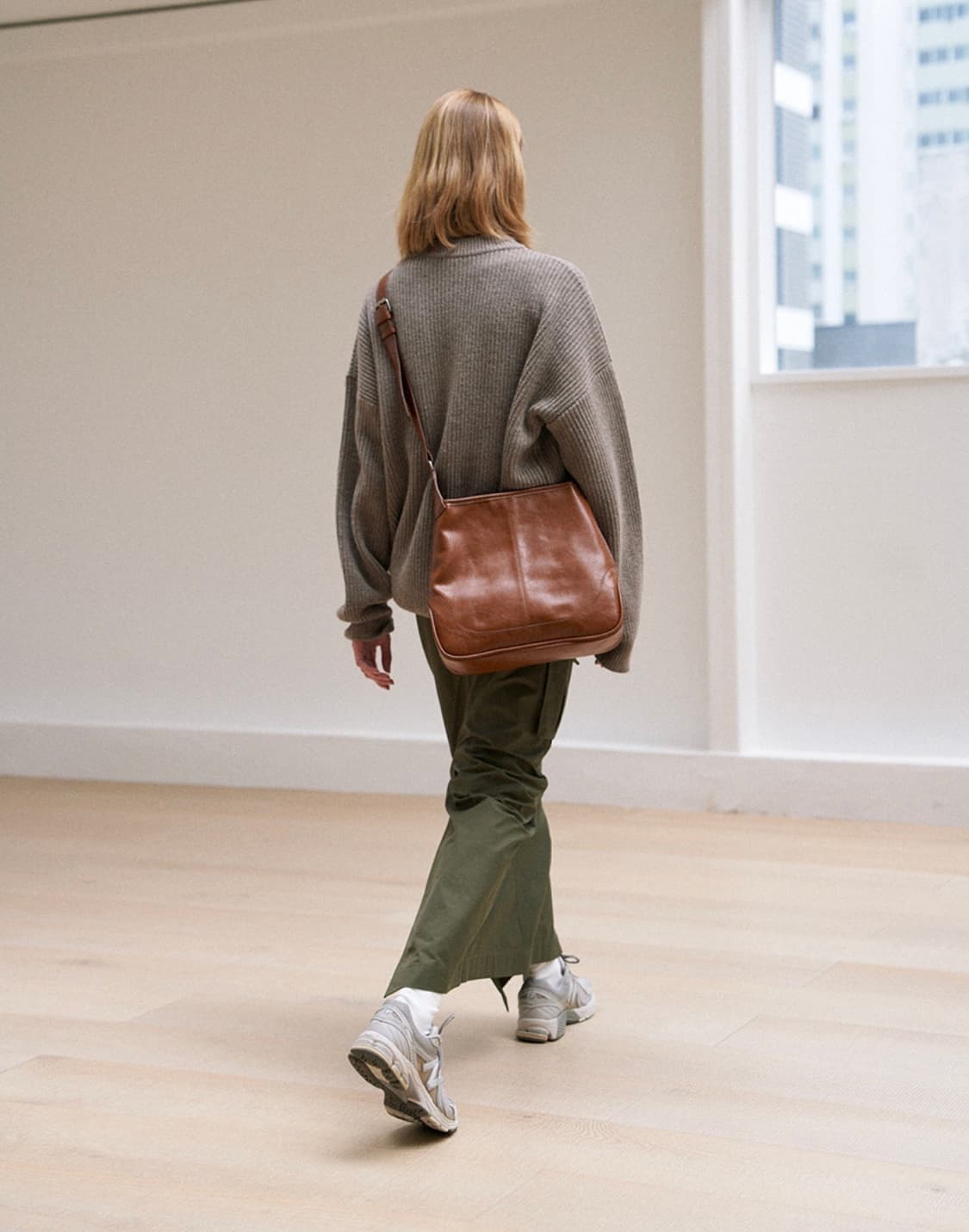 밀로 아카이브 쉘 레더 데이백 (브라운) 상품이미지8