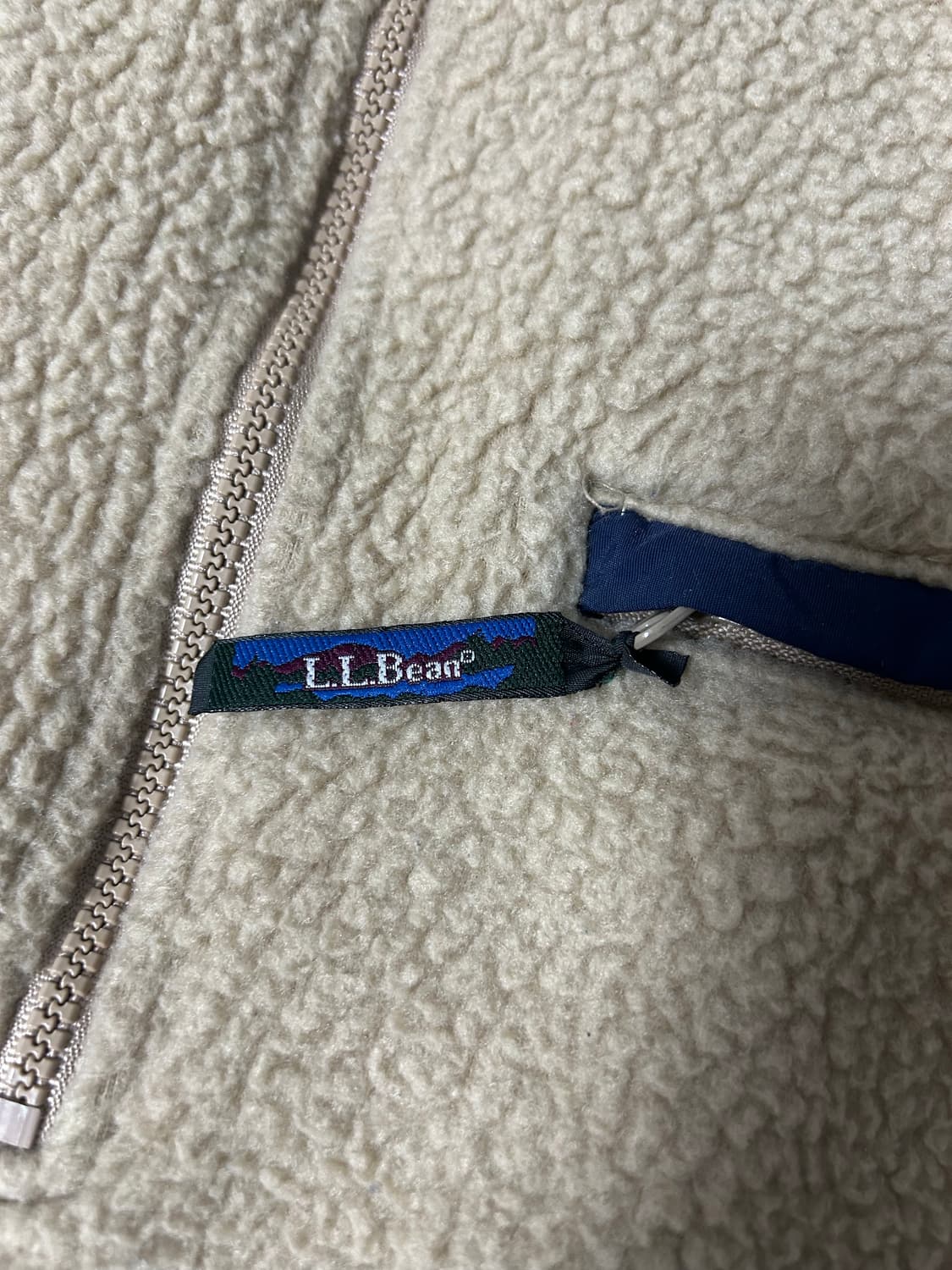 칸예 엘엘빈 후리스 상품이미지2