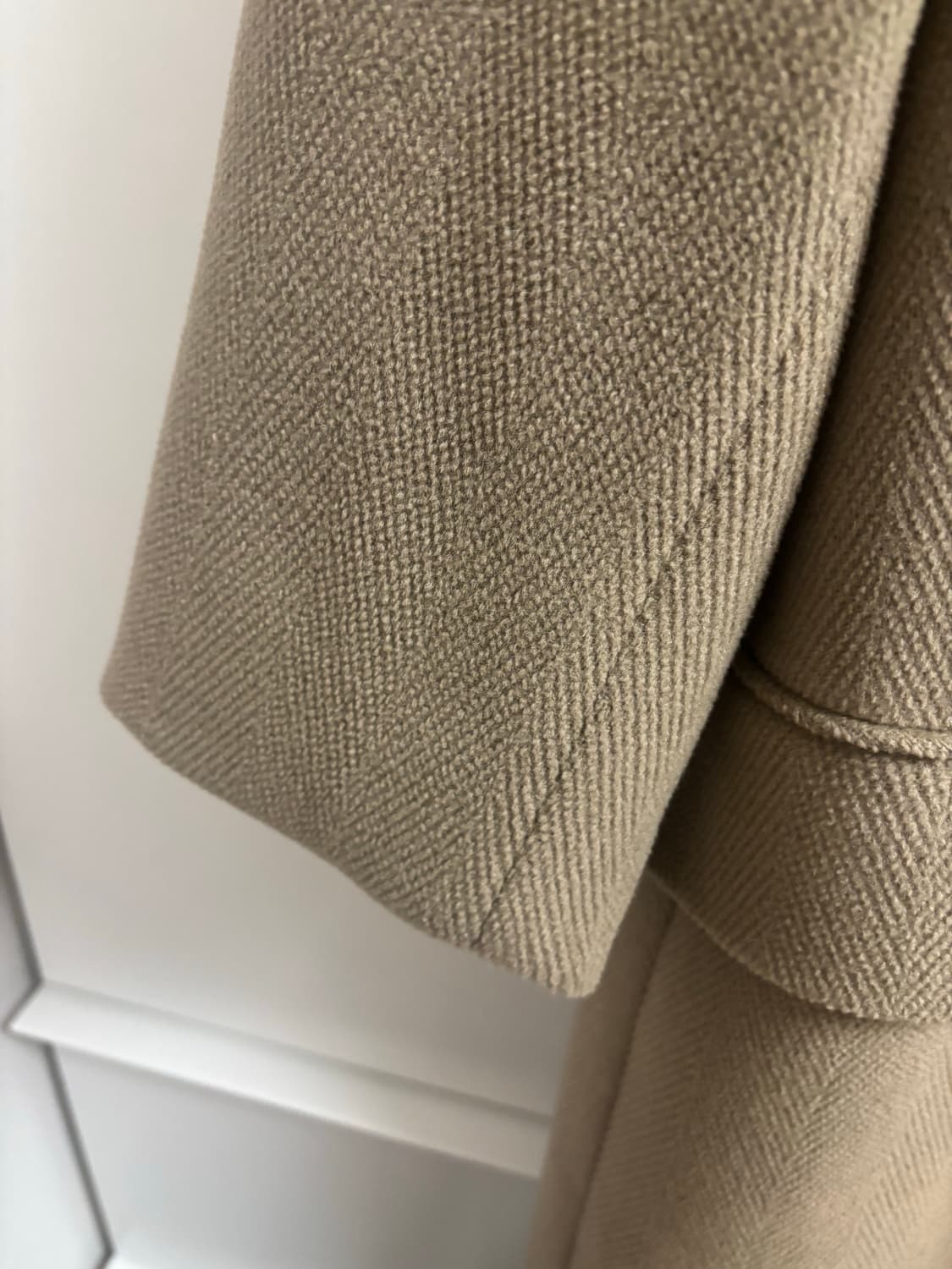 인사일런스우먼 헤링본 더블 코트 베이지 (S) 상품이미지8