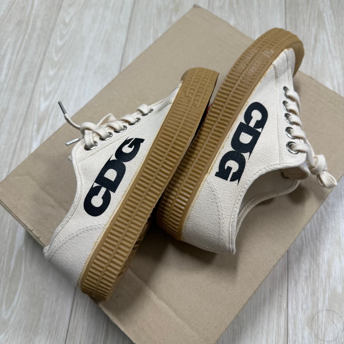 꼼데가르송 노베스타 comme des garcons CDG Novesta 상품이미지2