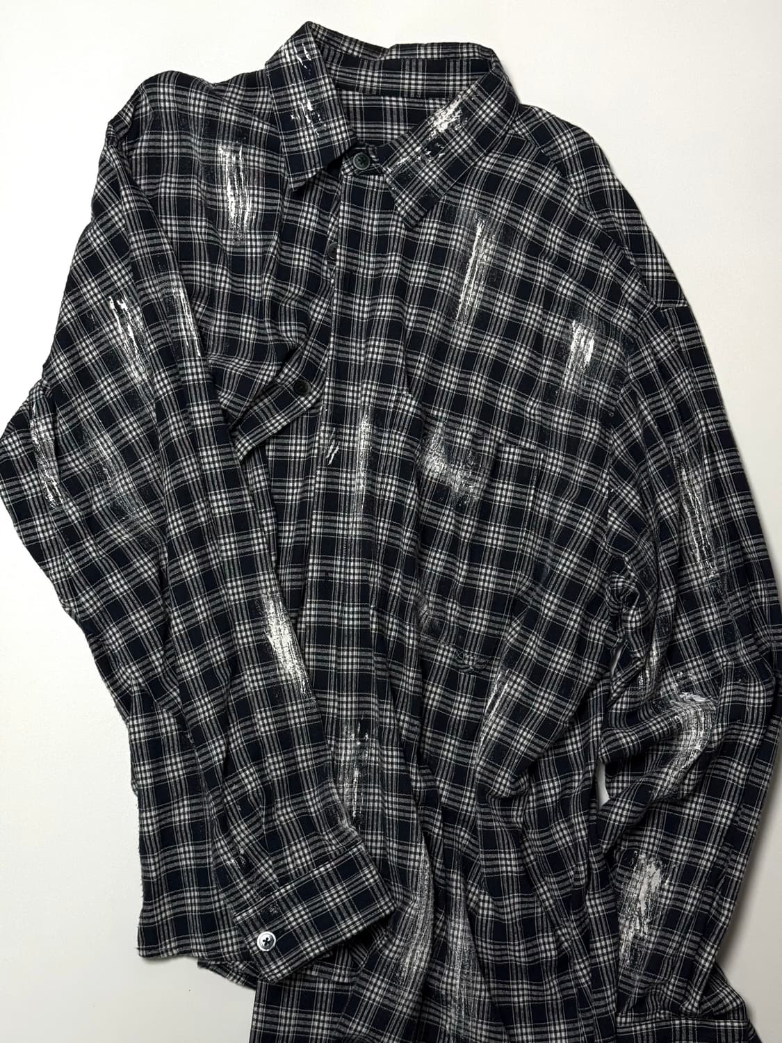 논플로어 페인팅 셔츠 판매합니다 상품이미지1