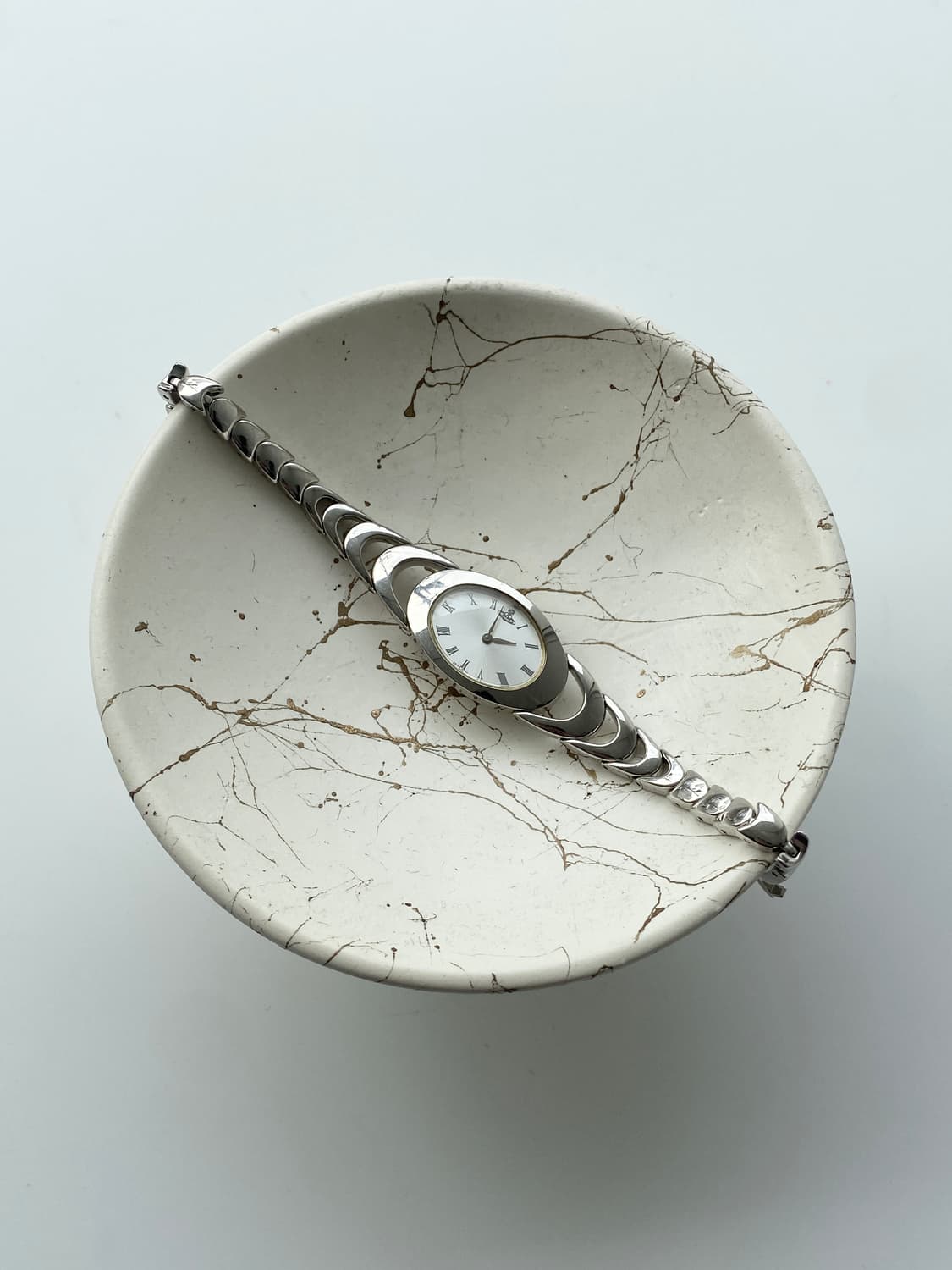 [Vivienne wesywood] 쿼츠 시계 상품이미지1